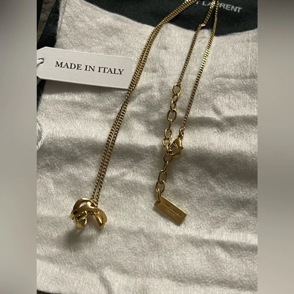 YSL Cassandre Twist Pendant Necklace - Picture 4 of 8